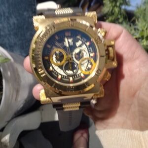 Wolf-cub men's wrist watch